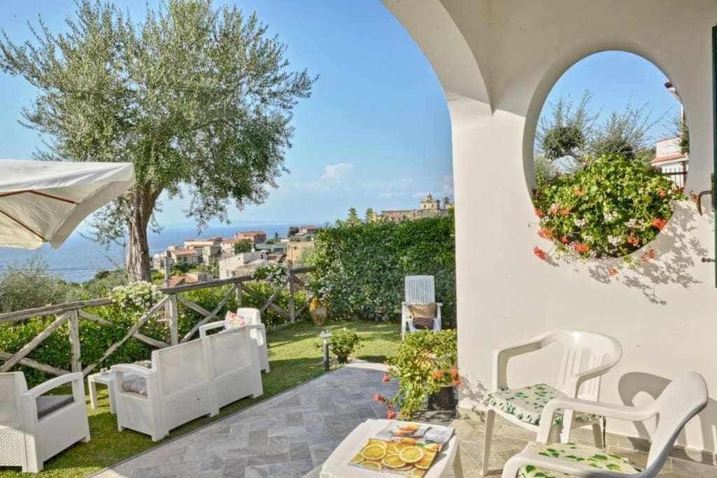 Villa Il Sogno Di Zia Ada Масса-Лубренсе Экстерьер фото