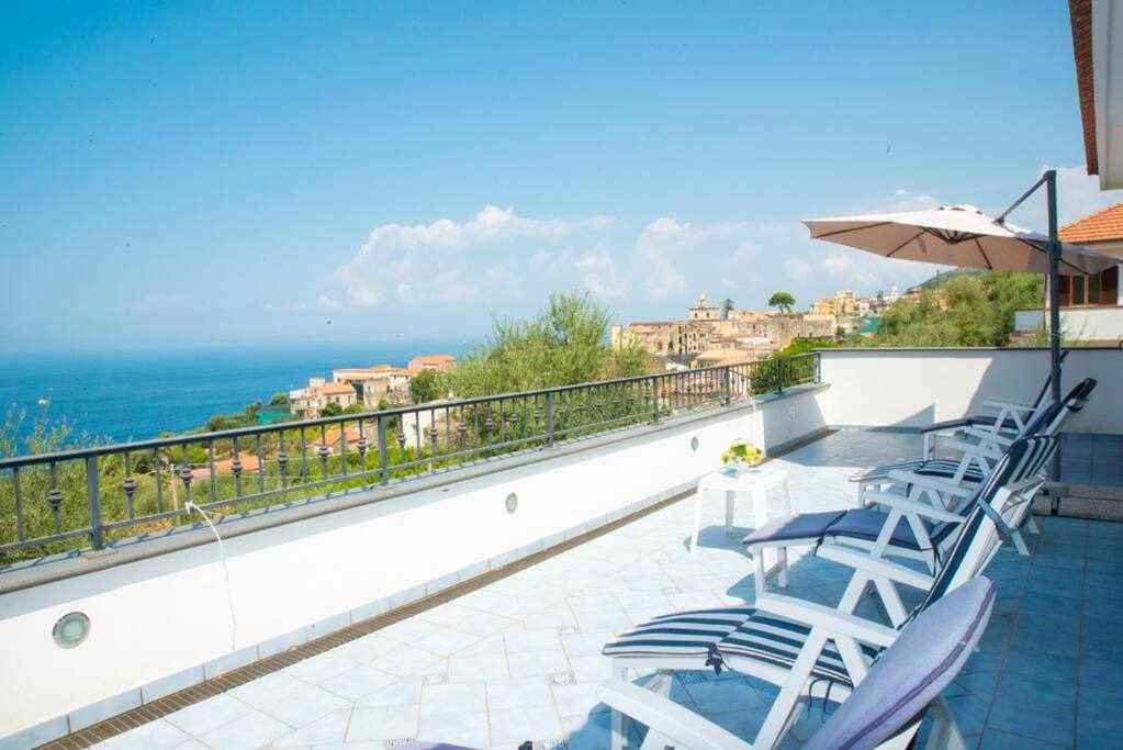 Villa Il Sogno Di Zia Ada Масса-Лубренсе Экстерьер фото